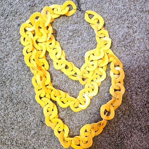 Yellow Zaria Multi-layer Necklace - Picture 4 of 4